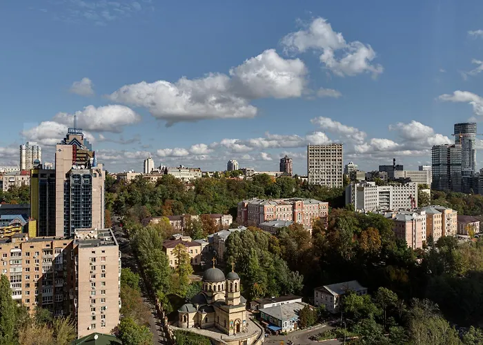 4 Sterne Hotels Sky Loft Kyiv By Rixwell International