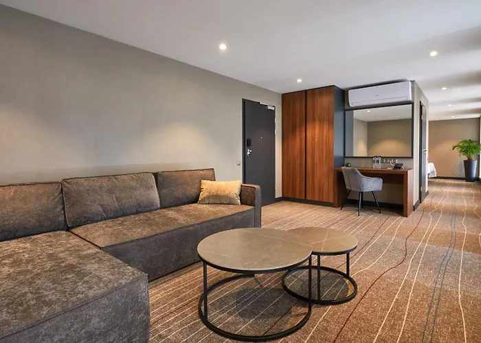 4 Sterne Hotels Sky Loft Kyiv By Rixwell International